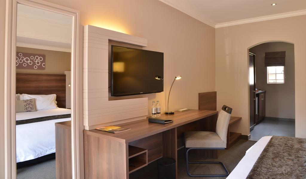 Birchwood Hotel And Or Tambo Conference Centre Boksburg Exteriör bild